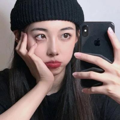 利迪策大屠杀 封面